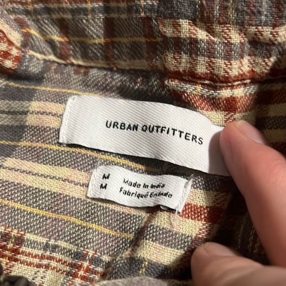UO Plaid Zip up (HIGH QUALITY) - Picture 2 of 2